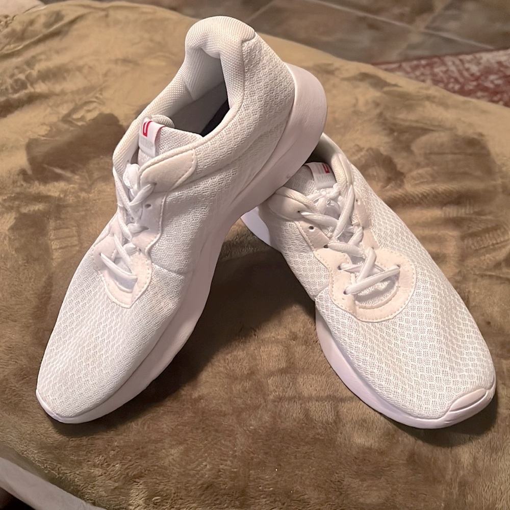 White MAITRIP Athletic Running shoes